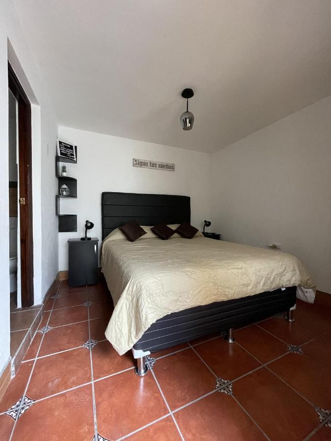 Zoola Suites Antigua Ngoại thất bức ảnh