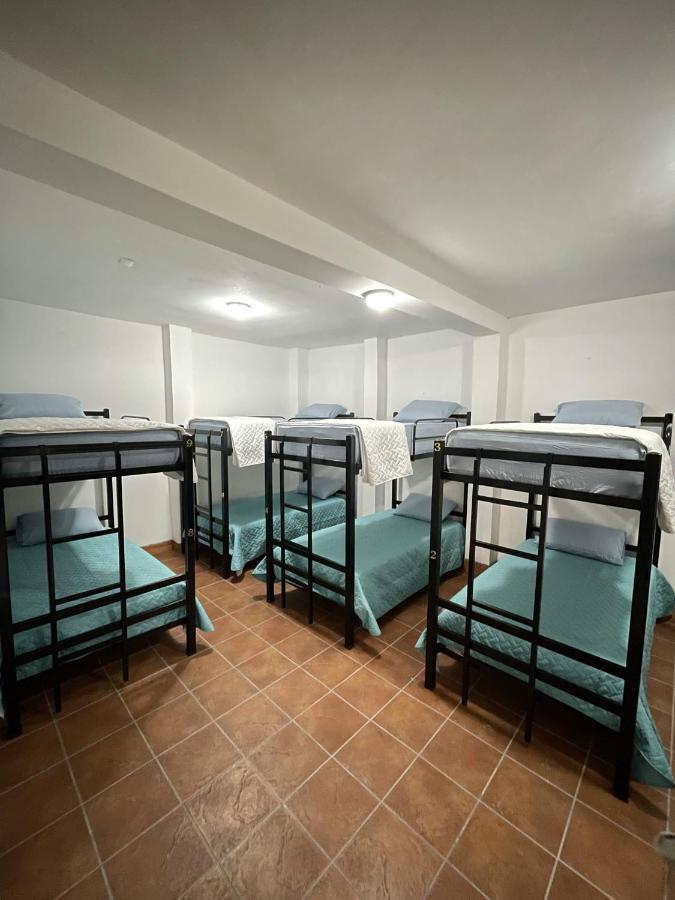 Zoola Suites Antigua Ngoại thất bức ảnh